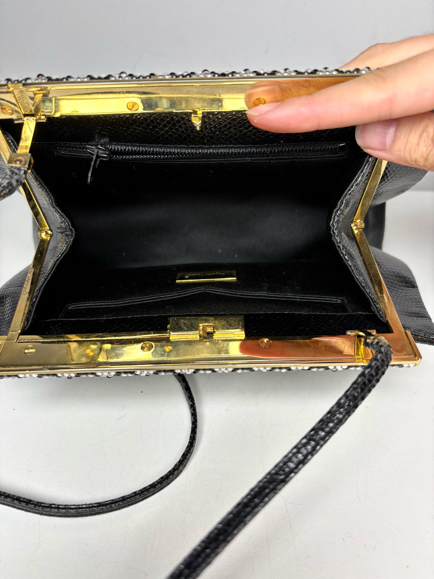 Judith Leiber Evening Crystal Embellishments Vintage Leather Pre-owned Bag