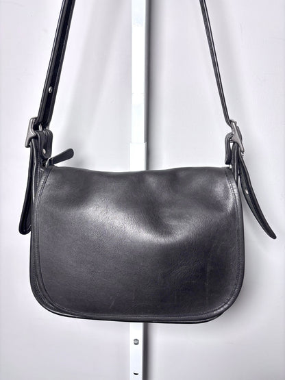 Leather Coach Solid Vintage Leather Pre-owned Black Genuine Leather Medium Purse