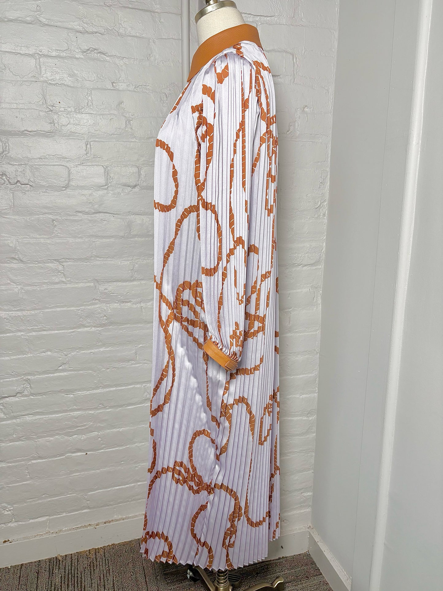 Women Size S Lafayette 148 Lavender, Tan Print Pre-owned Midi Pleated Dress