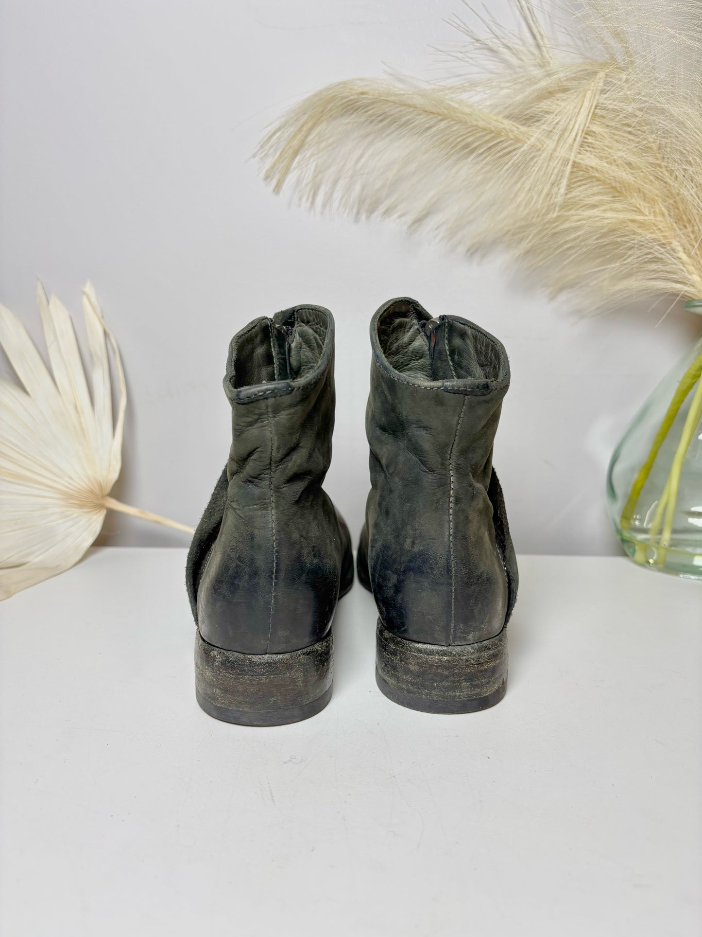 W Shoe Size 6 Officine Creative Charcoal Leather Distressed Ankle Boots