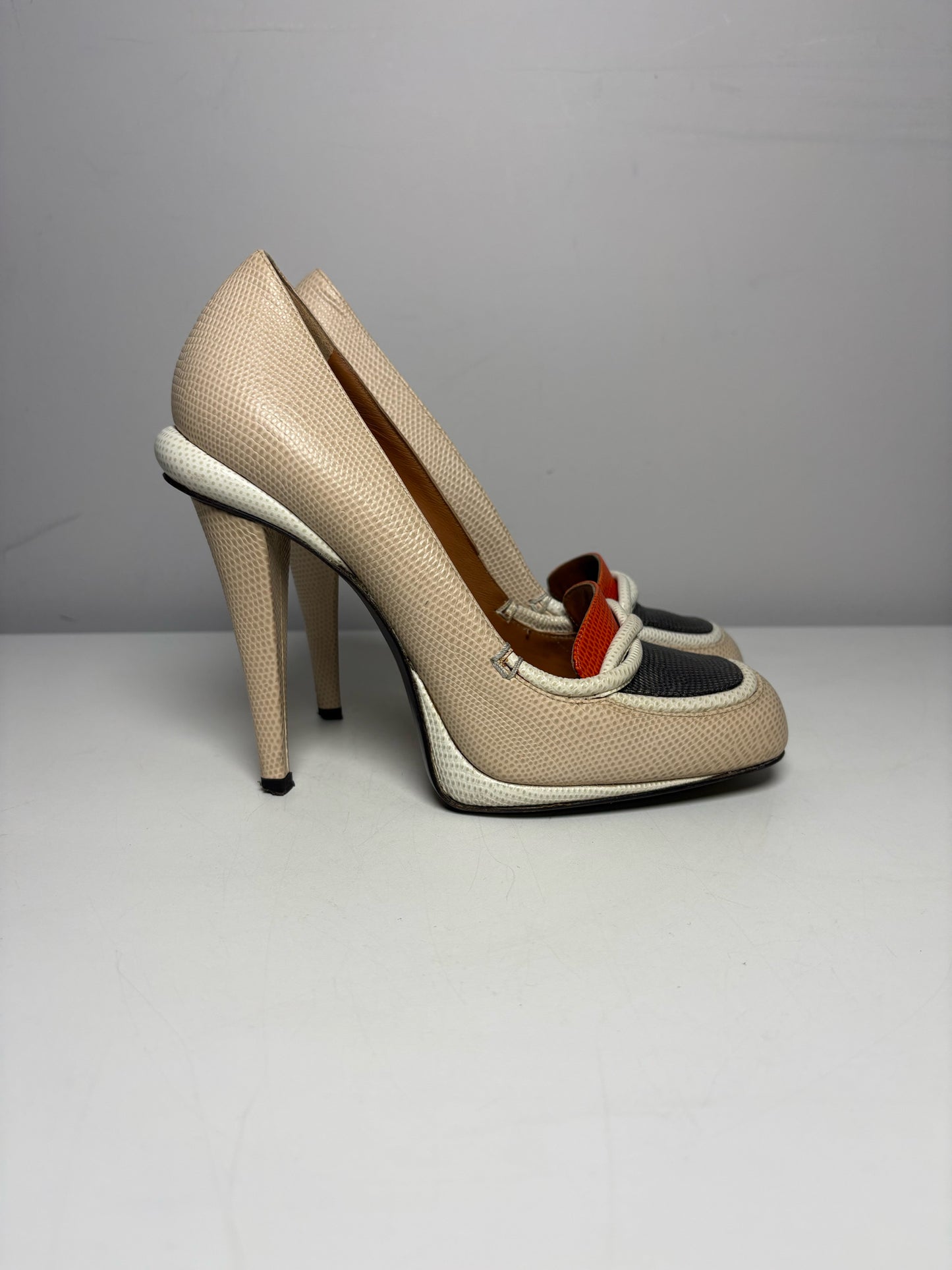 W Shoe Size 38.5 (7.5 US) Fendi Neutrals Lizard Embossed Leather Heels