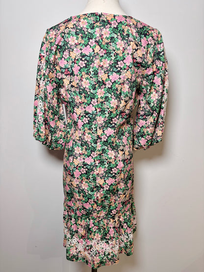 Women Size M Johnny Was Black, Pink, Green, Salmon Floral Print Dress