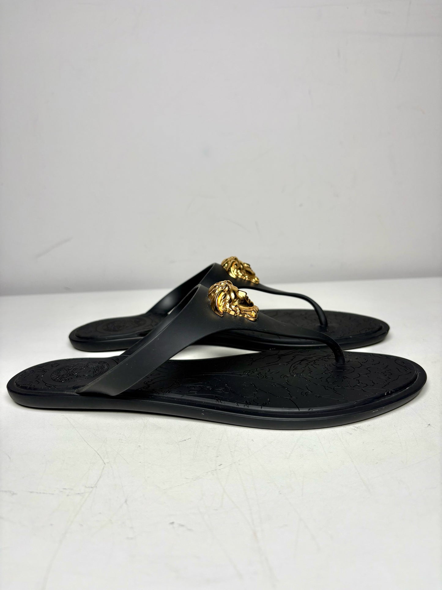 W Shoe Size 37 (6.5) Versace Black TPU Pre-owned Sandals