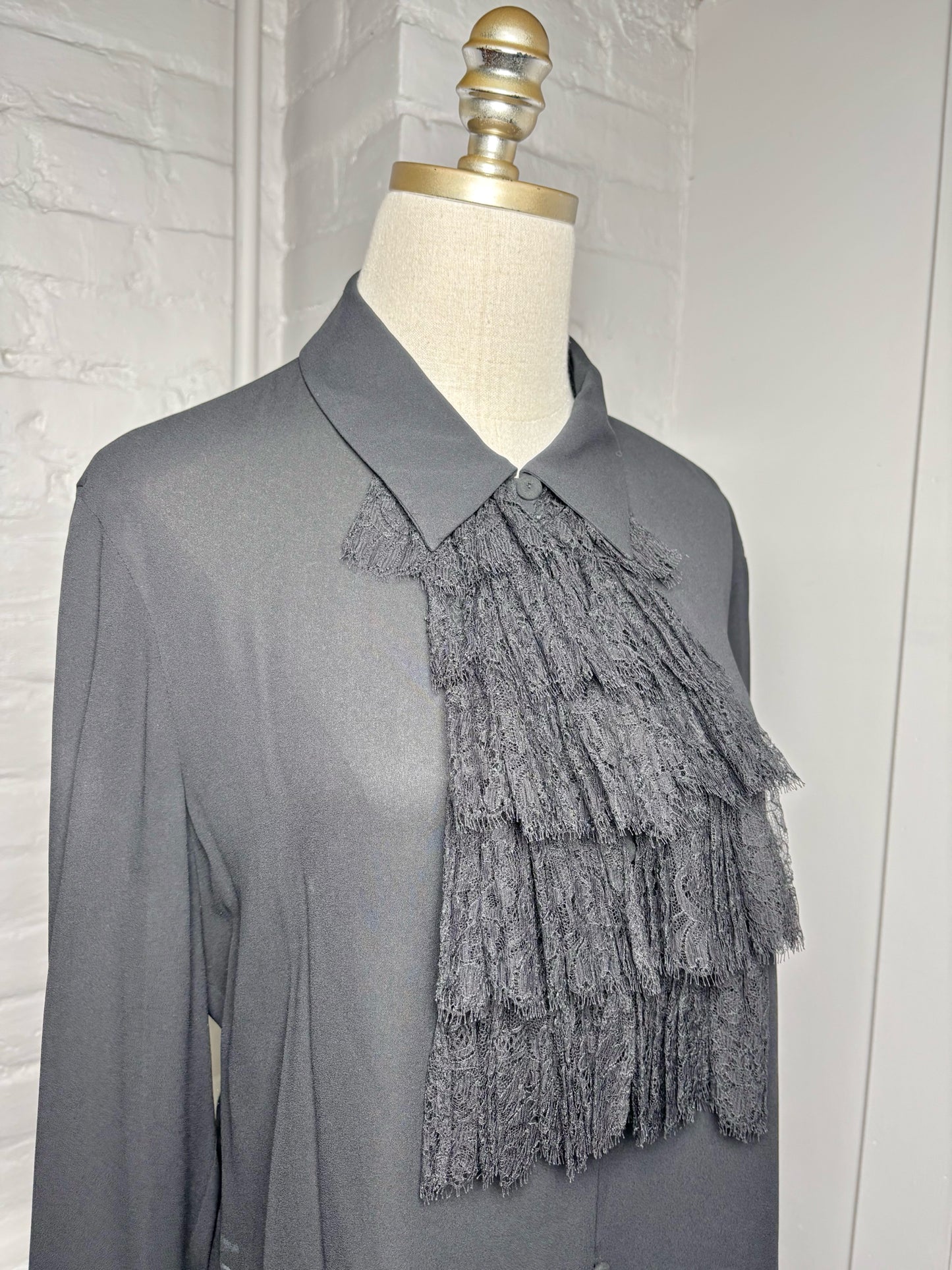 Women Size 40 (0, US) Escada Black Solid Silk Lace Bib Front Blouse