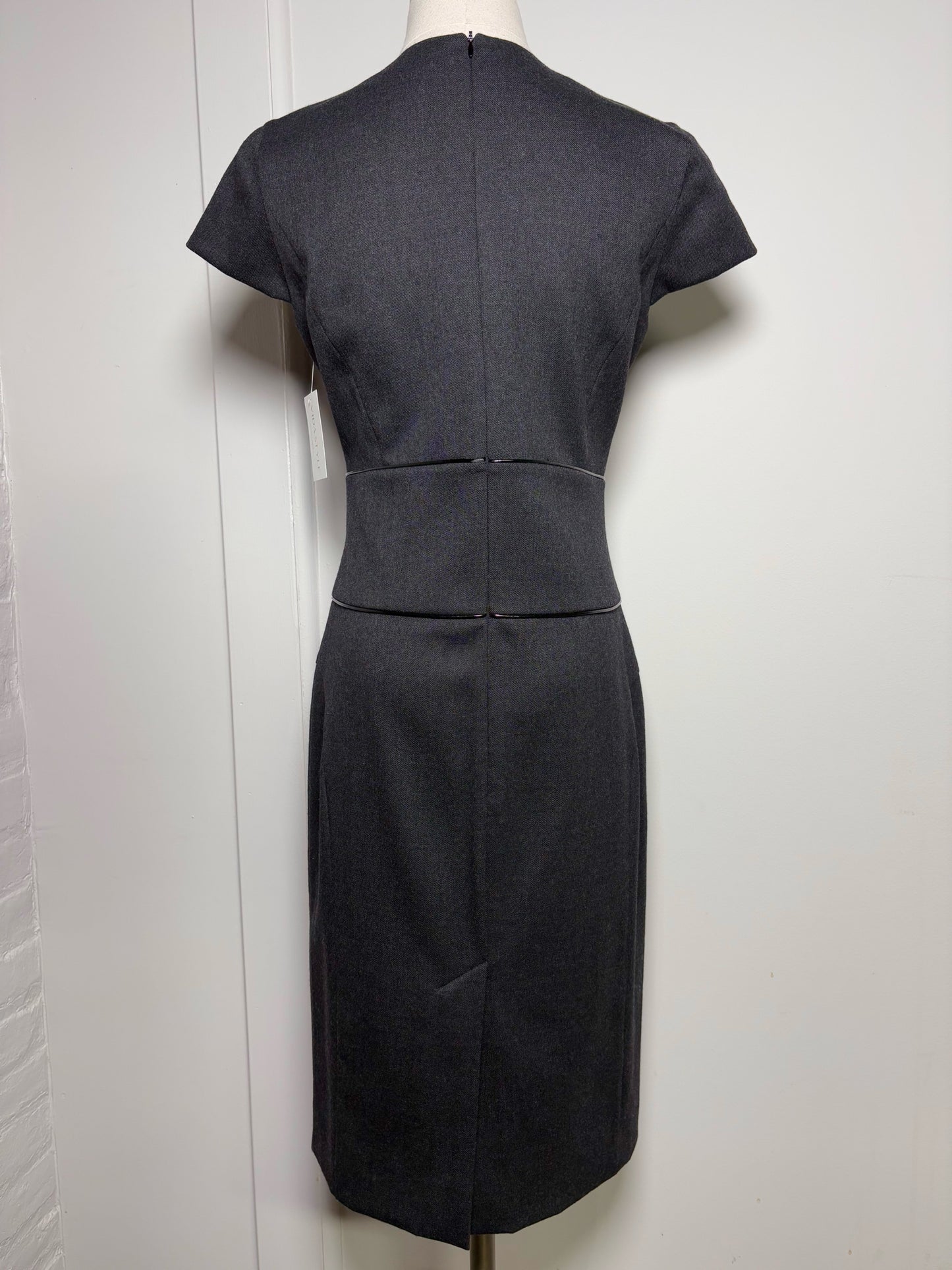 Women Size 6 Valentino Black Solid Dress