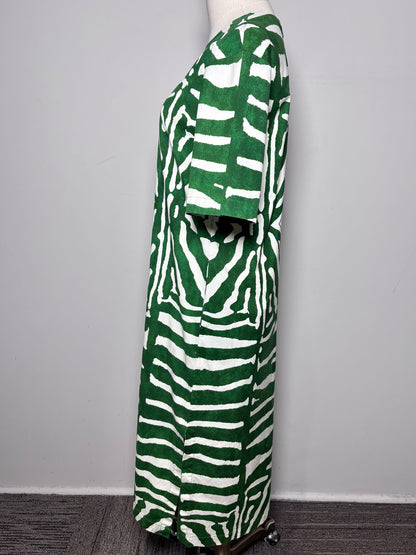 Women Size 6 (M) Samantha Sung Green, White Geometric Print Pre-owned Midi Dress