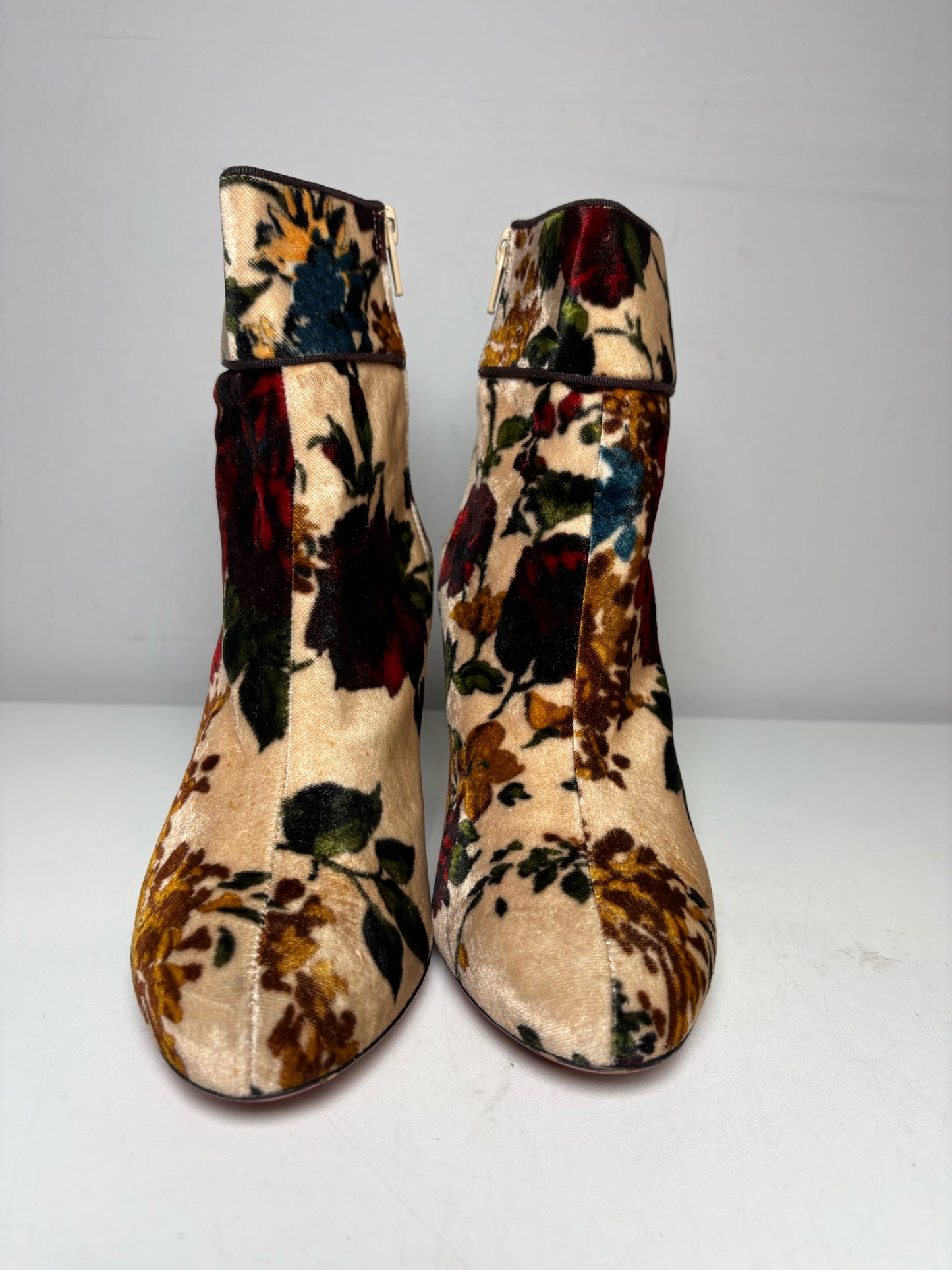 Women's Shoe Size 38.5 Christian Louboutin Moulamax Cream Velvet Floral Pre-Owned Boots