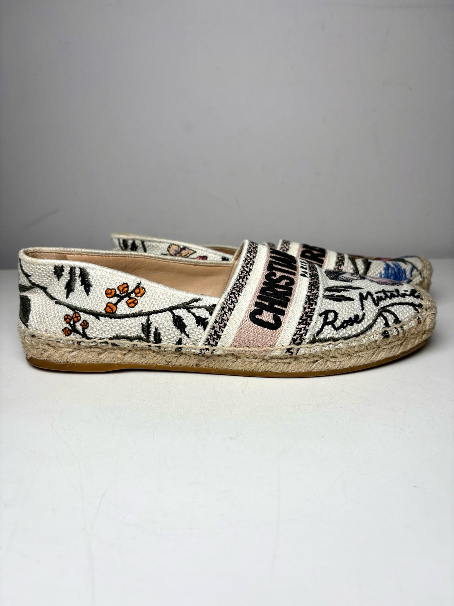 W Shoe Size 38.5 (8 US) Christian Dior Cream Cotton Pre-owned Slip-ons