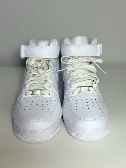 W Shoe Size 9 Nike White Leather Air Force 1 Tennis shoes