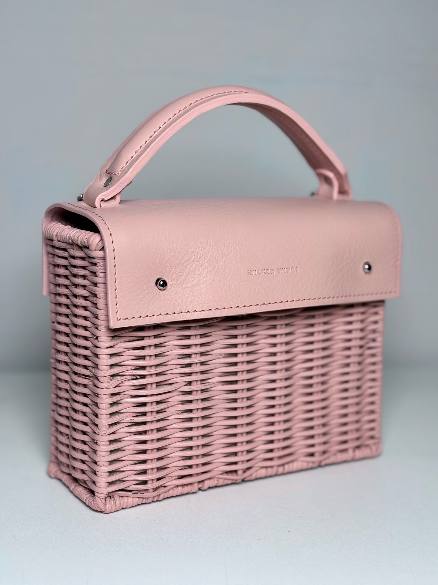 Wicker & Leather Wicker Wings Pre-owned Pink Small Purse