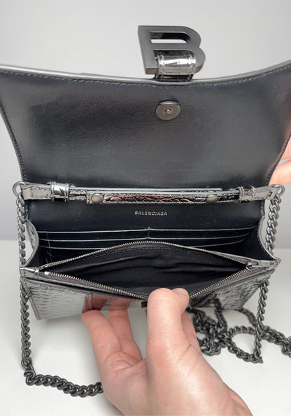 Balenciaga Gunmetal Hourglass Wallet on Chain NWOT Pre-owned