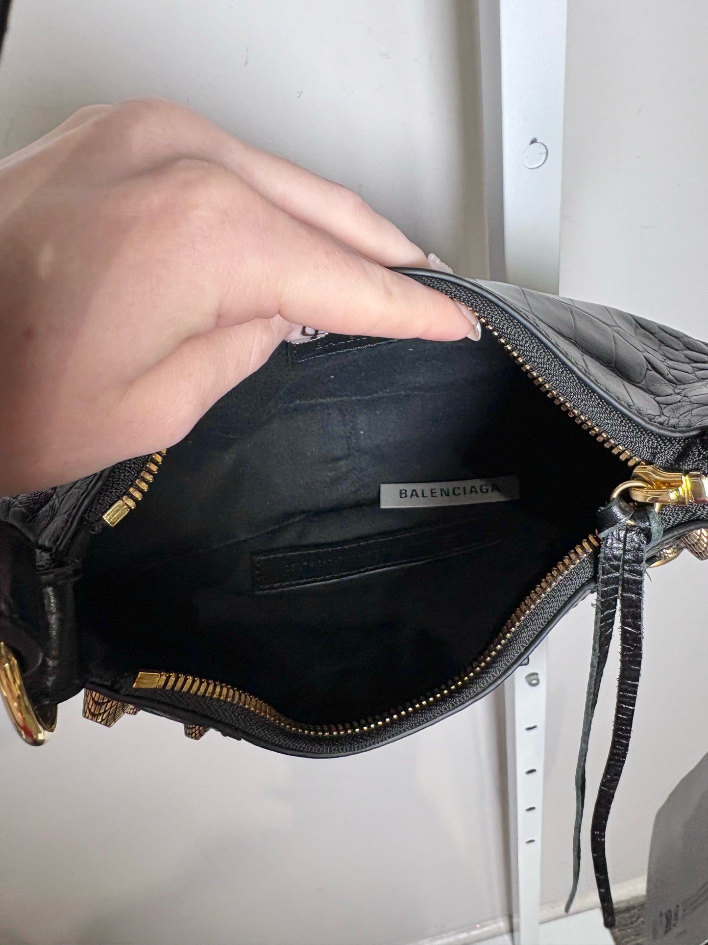 Balenciaga La Cagole XS Arena Lambskin Black Aged Hardware NWT Pre-owned Bag