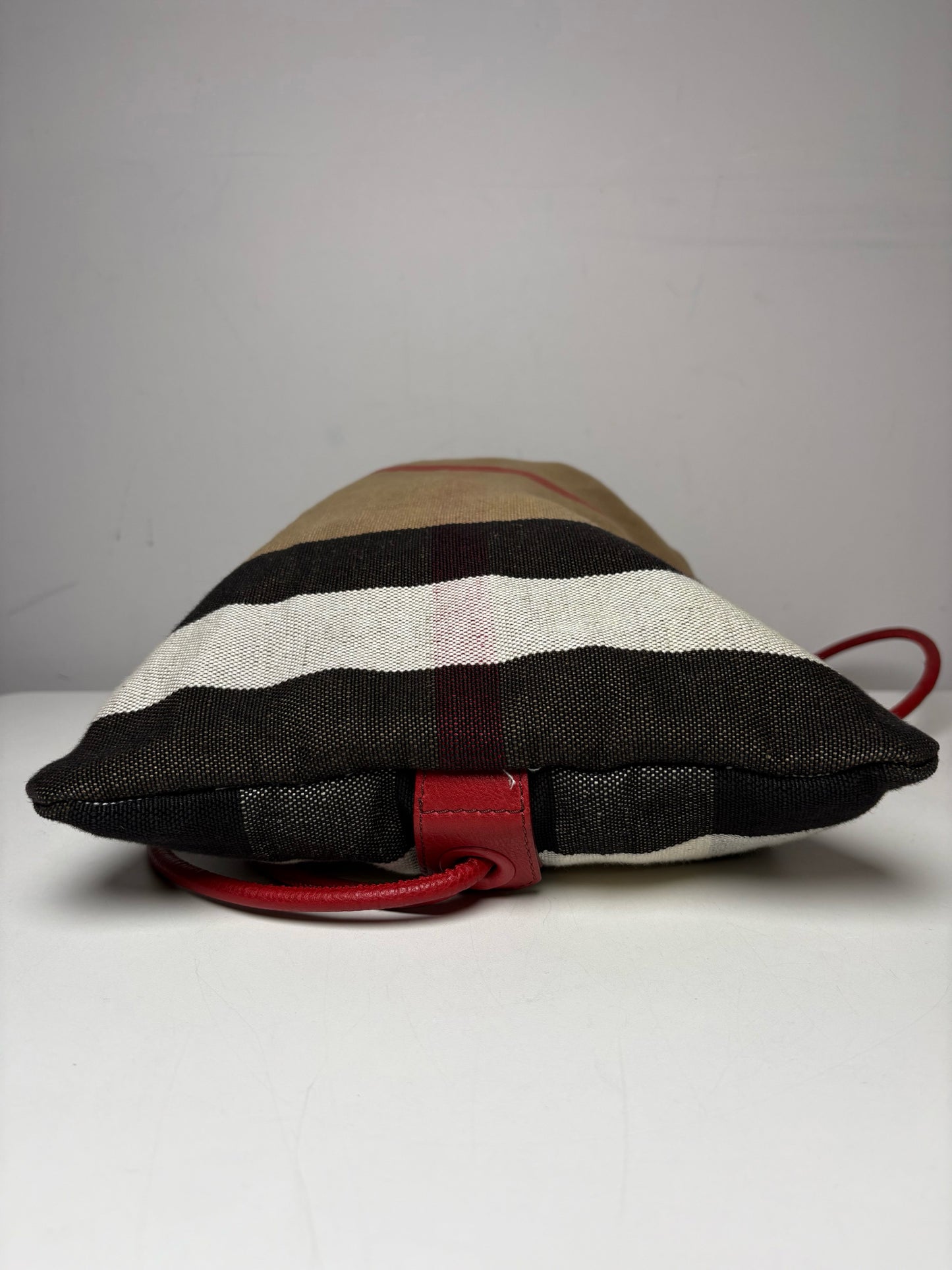 Women's Burberry Nova Check Canvas & Red Pebble Leather Pre-Owned Drawstring Purse