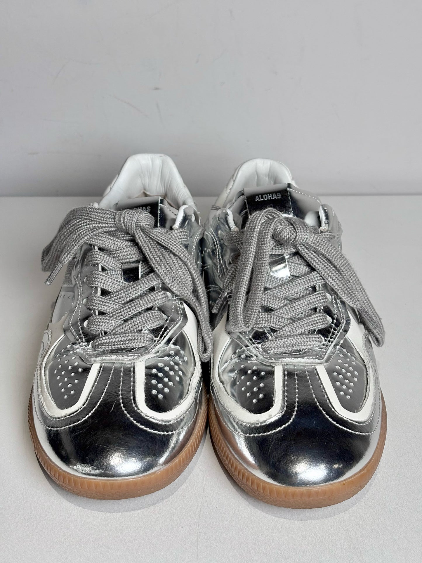 W Shoe Size 7/7.5 Alohas Metallic Silver Sustainable Leather Women's Sneakers