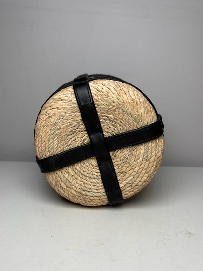 Women's Altuzarra Small Watermill Beige Woven Straw Black Leather Pre-Owned Bucket Bag