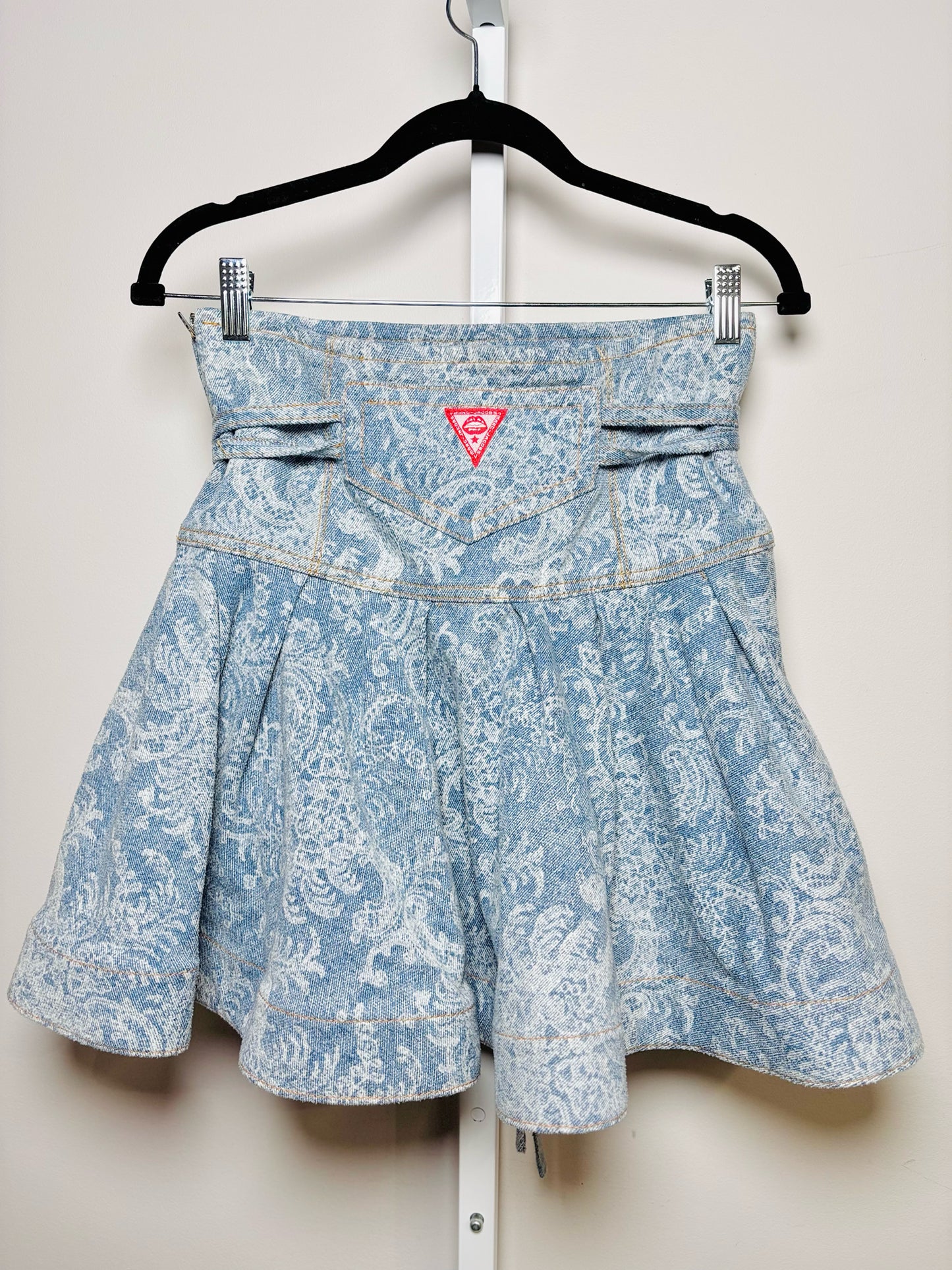 Women Size 27 (4) Marc Jacobs Light Blue Washed Effect NWT Skirt