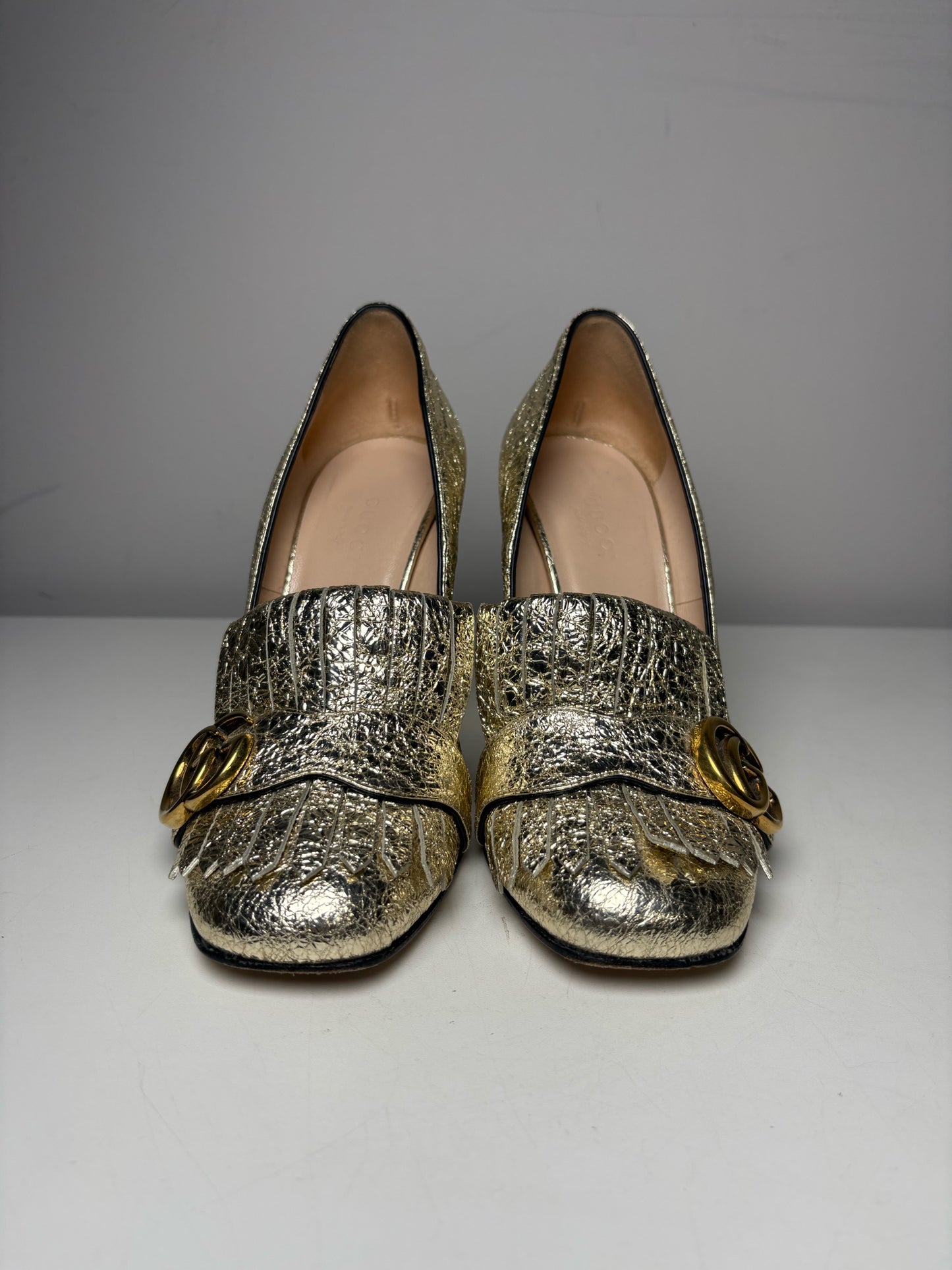W Shoe Size 36 (5.5/6 US) Gucci Metallic Gold Leather Pre-owned Loafers