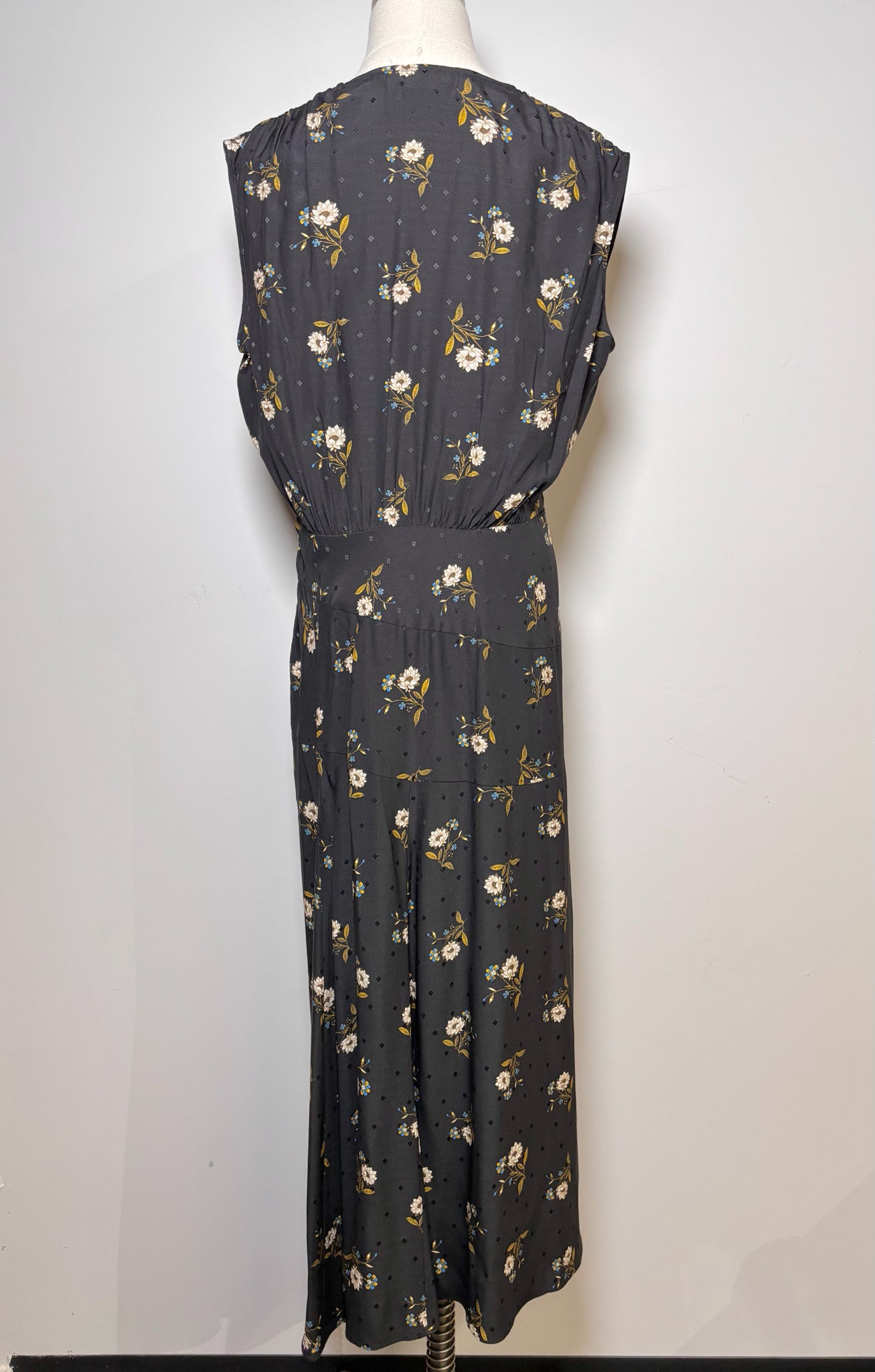 Women Size 10 Veronica Beard Black Floral Midi Silk Blend Dress