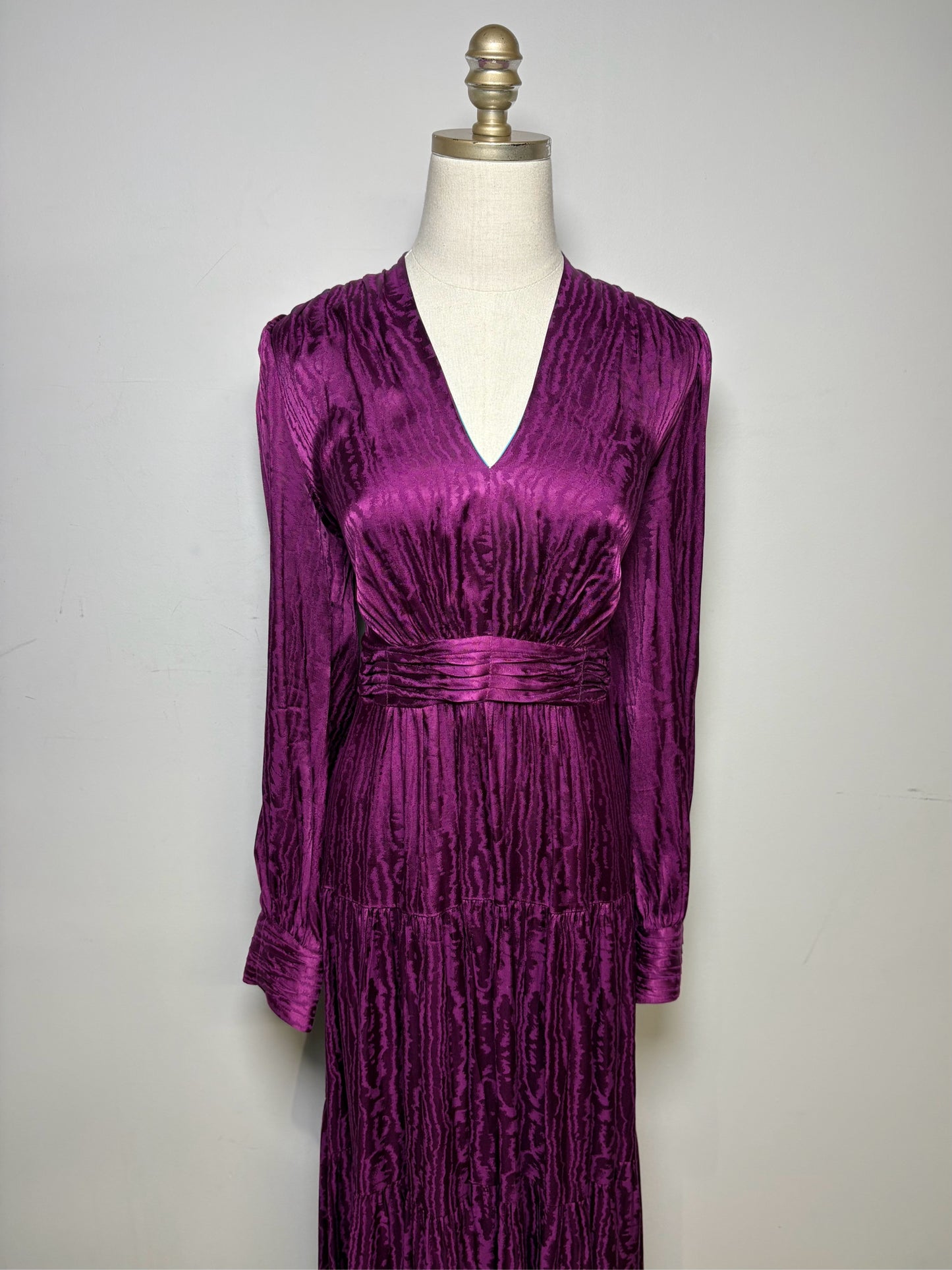 Women Size 10 (L) Diane von Furstenberg Purple Shiny Pre-Owned Tiered Maxi Dress