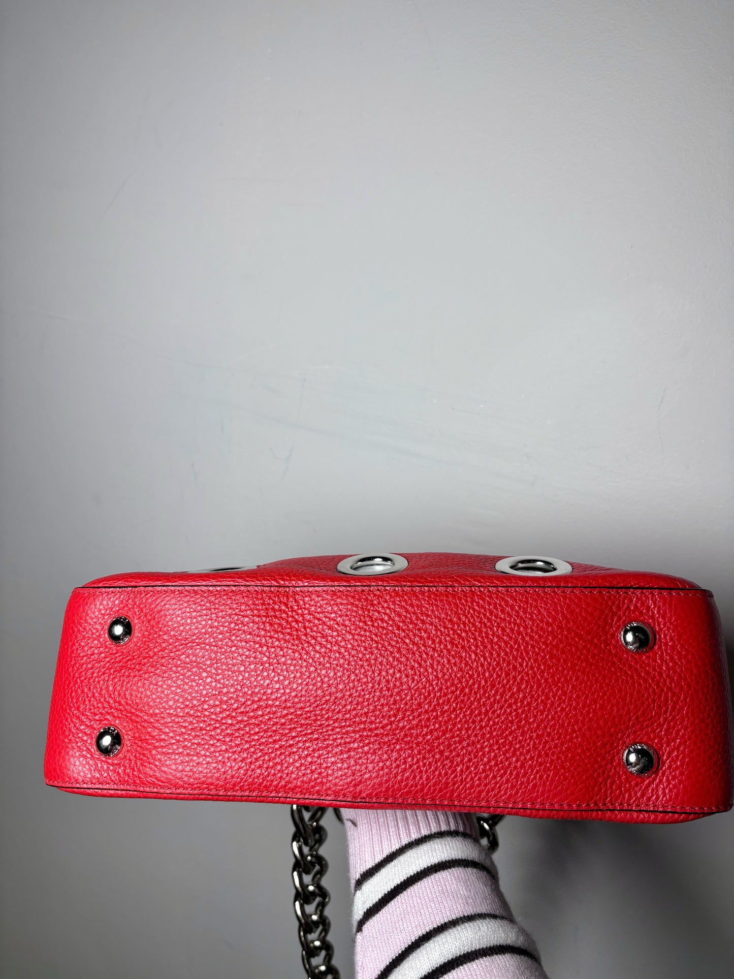 Women's Prada Vitello Daina Silver Grommets Leather Pre-owned Red Bag