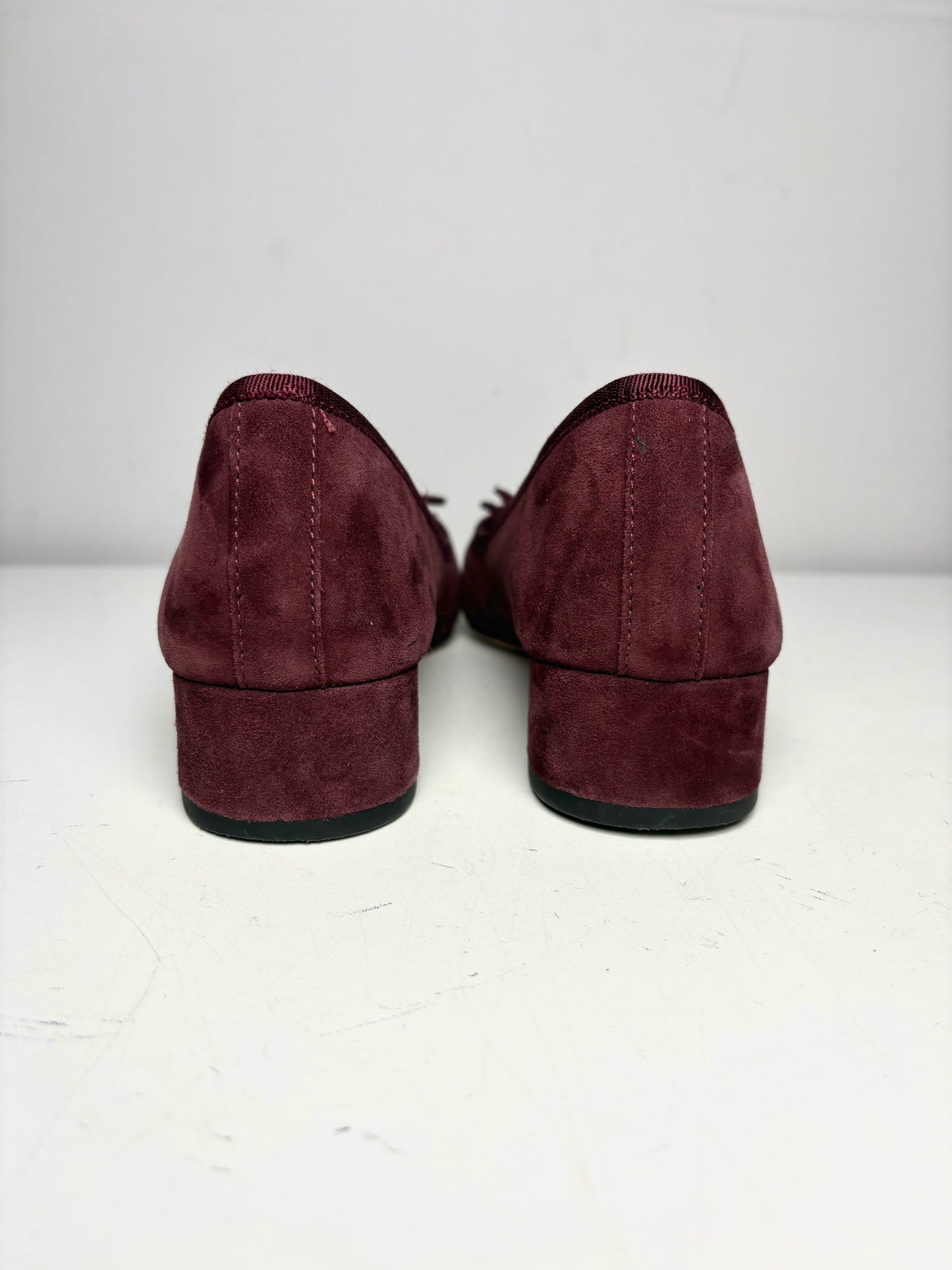 W Shoe Size 7.5 Veronica Beard Burgundy Suede Heels