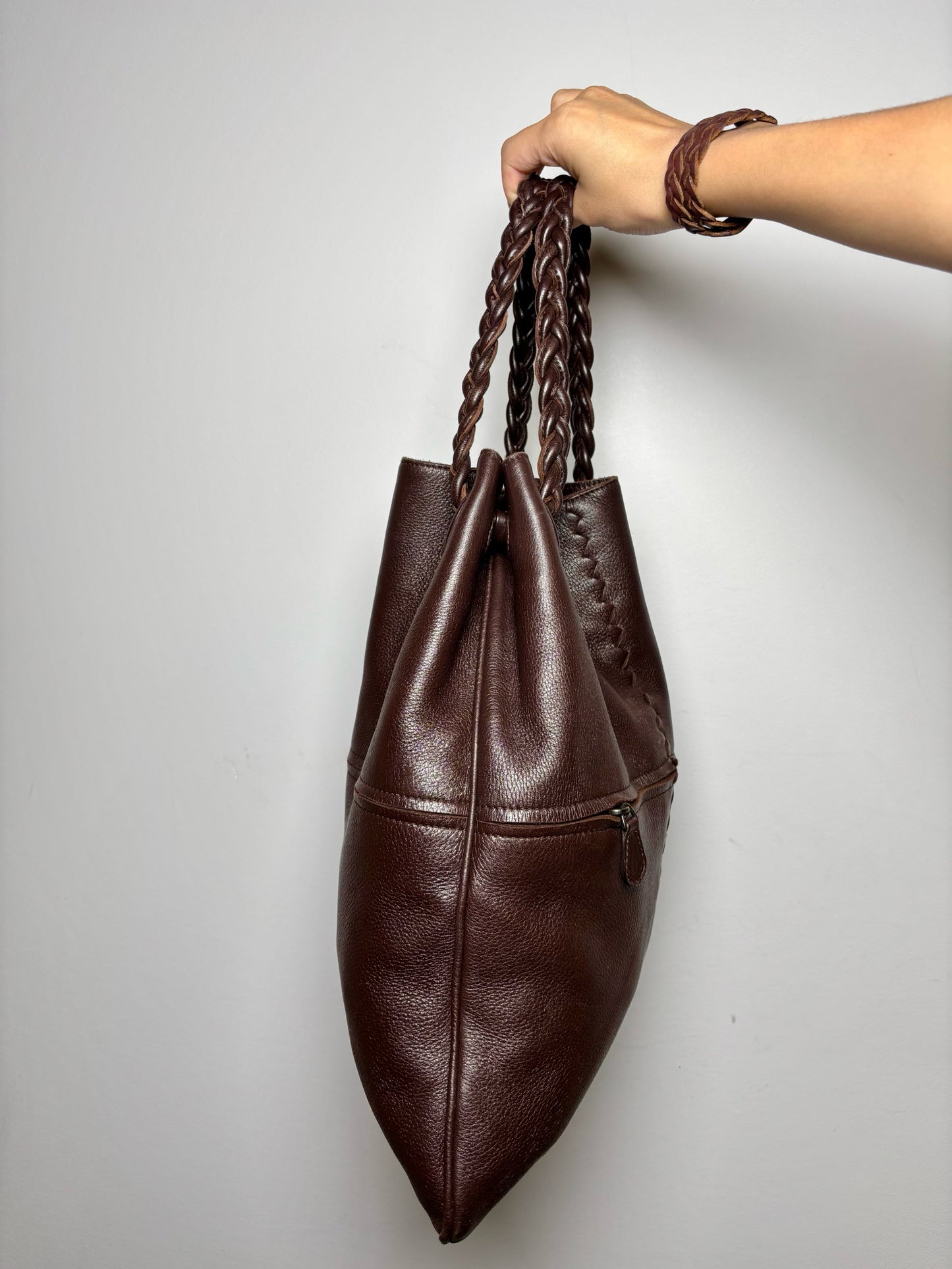 Bottega Veneta Solid Leather Brown Cowhide Cervo Julie Tote