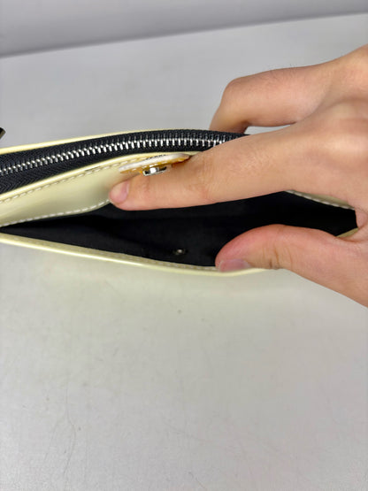 Lafayette 148 Solid Patent Leather Pre-owned Pale Yellow Clutch Purse