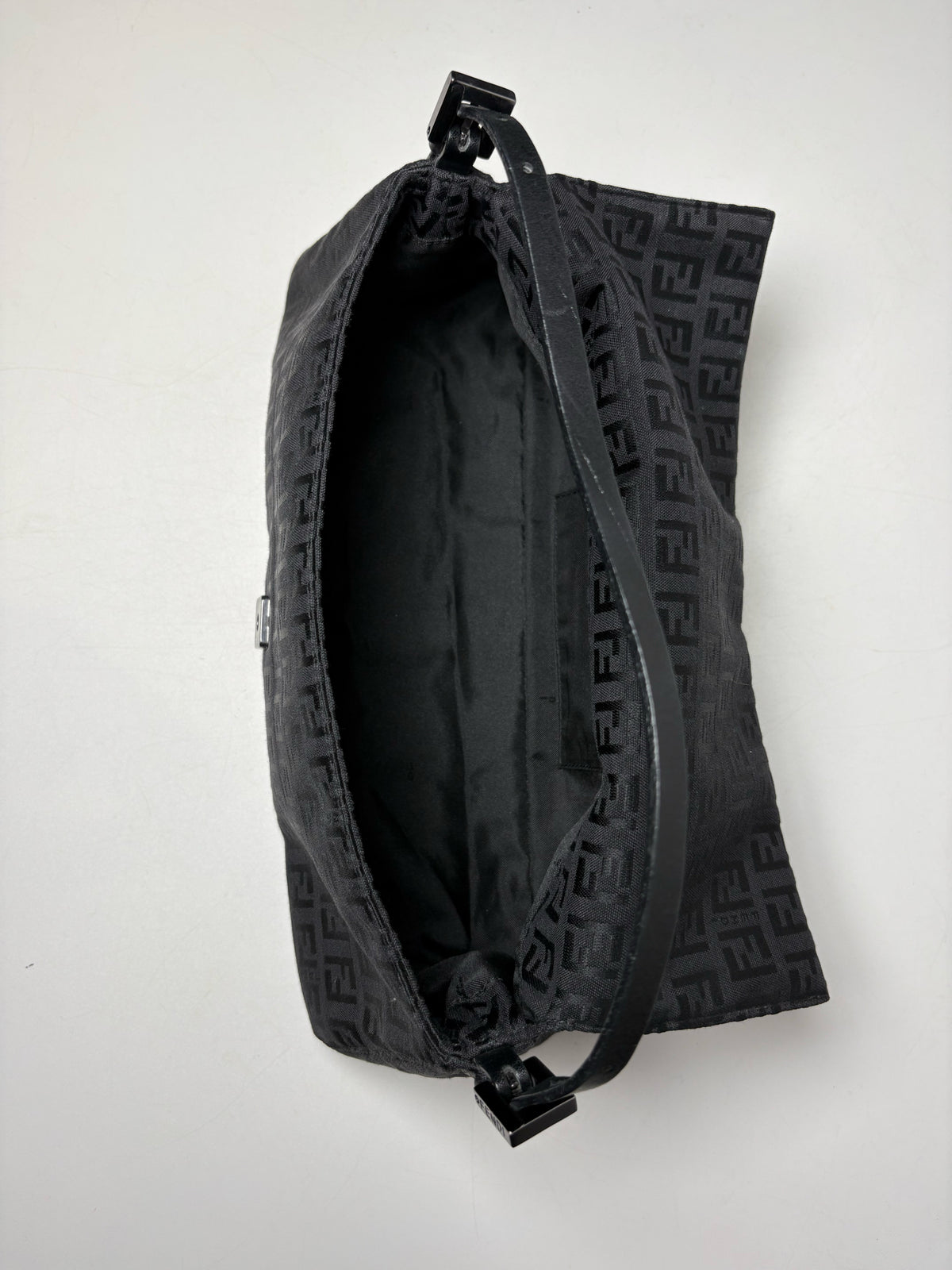 Women's Authentic Fendi Small Baguette Black Zucchino FF Canvas Vintage Y2K Authentic Pre-Owned Shoulder Bag