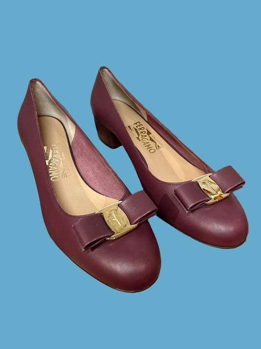 W Shoe Size 8.5 Salvatore Ferragamo Plum Leather Bow Pumps