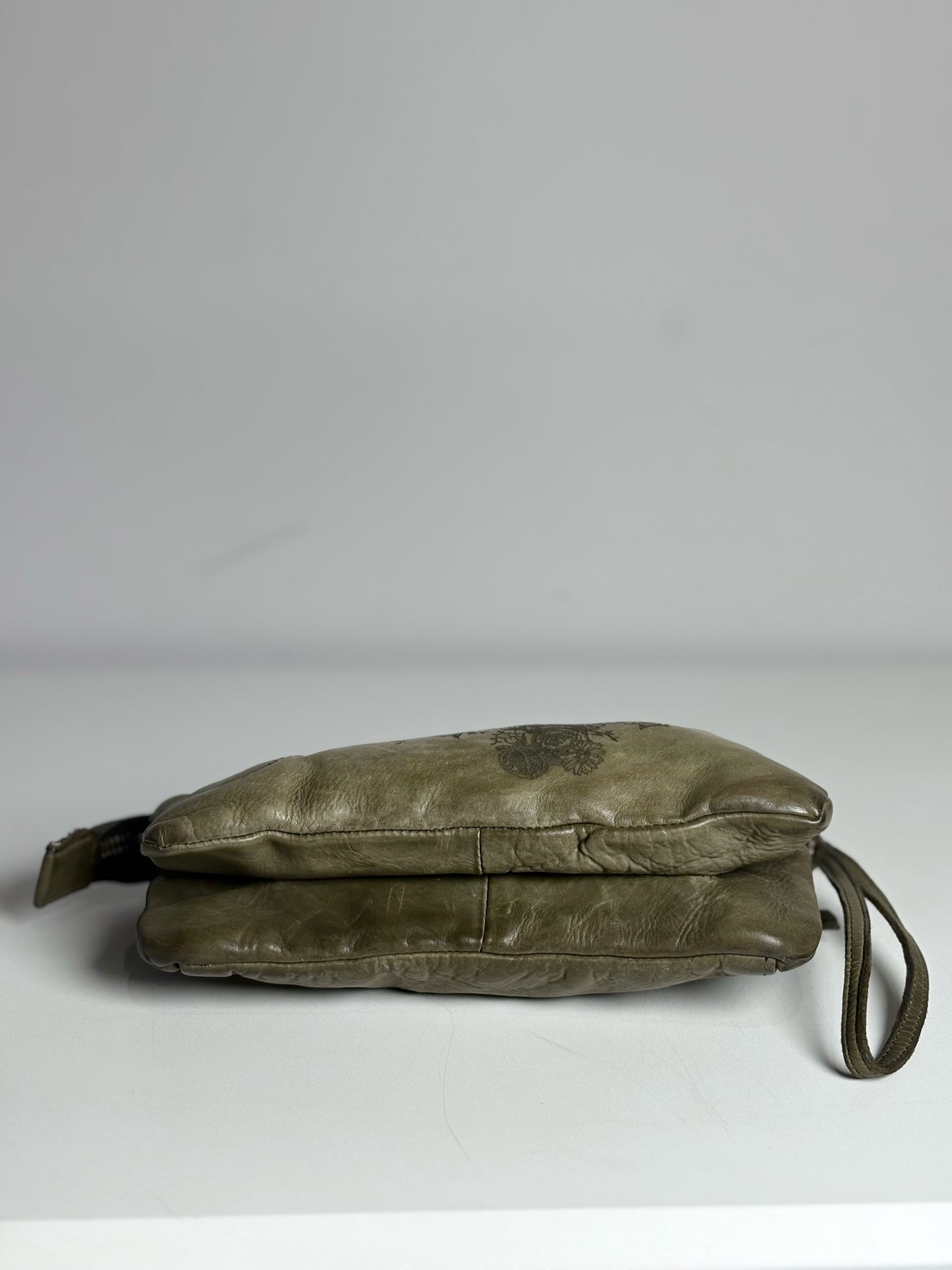 Zadig & Voltaire 100% Leather Pre-owned Charcoal Rock Clutch Purse