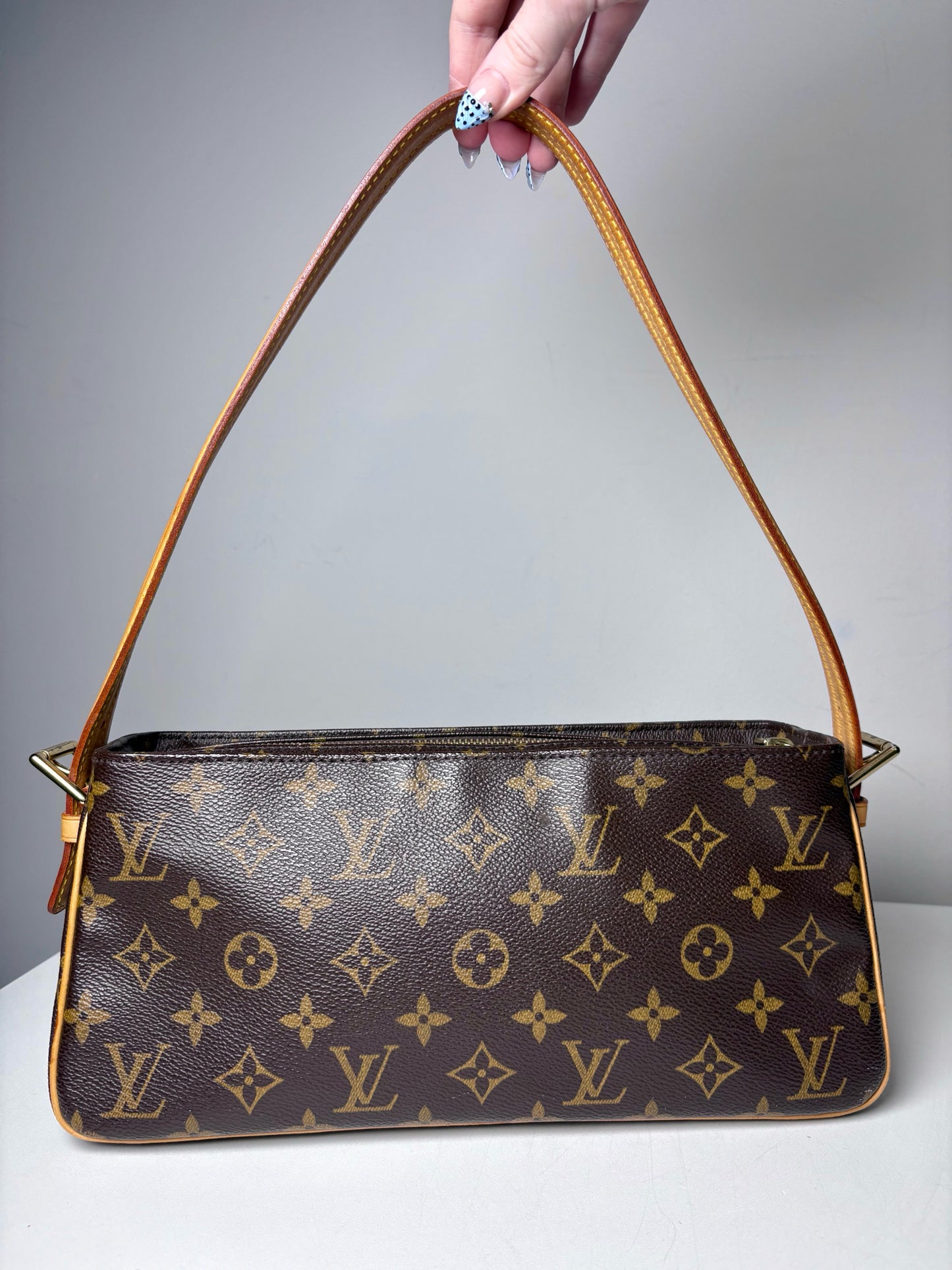 Louis Vuitton Vivacite MM Monogram Coated Canvas Authentic Bag Pre-owned