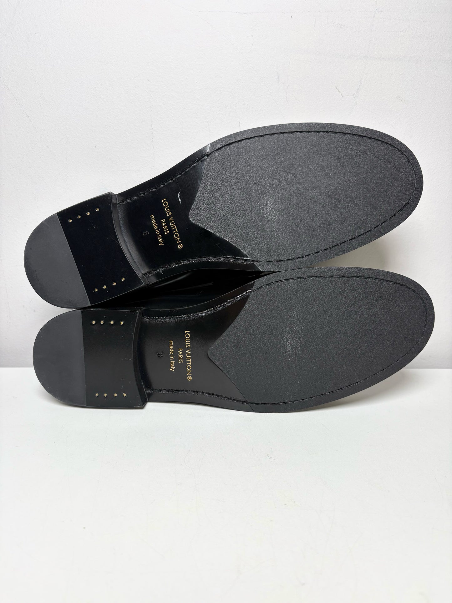 Louis Vuitton Black Leather Solid Mens Shoe Size 8M Men's Pre-owned, NWT Loafers