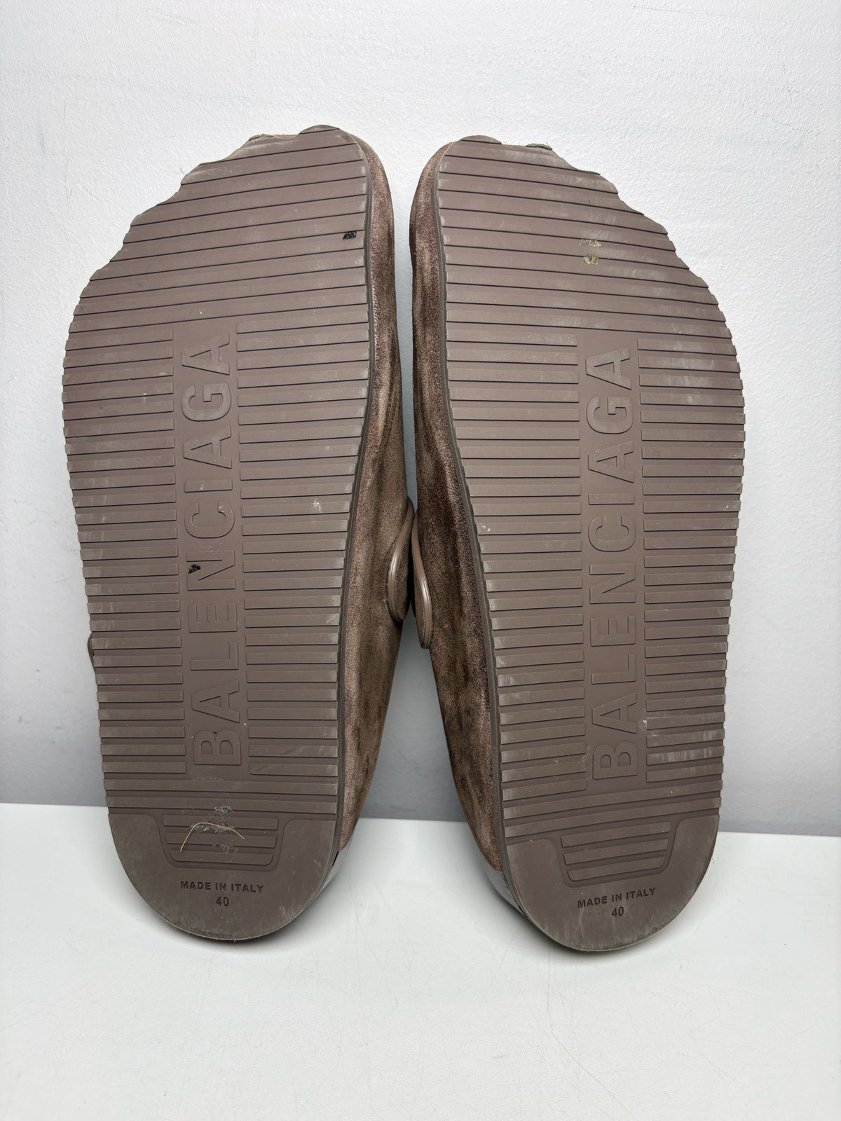 Women's Shoe Size 40 Authentic Balenciaga Sunday Mules Brown Suede Leather Pre-Owned Slip-Ons