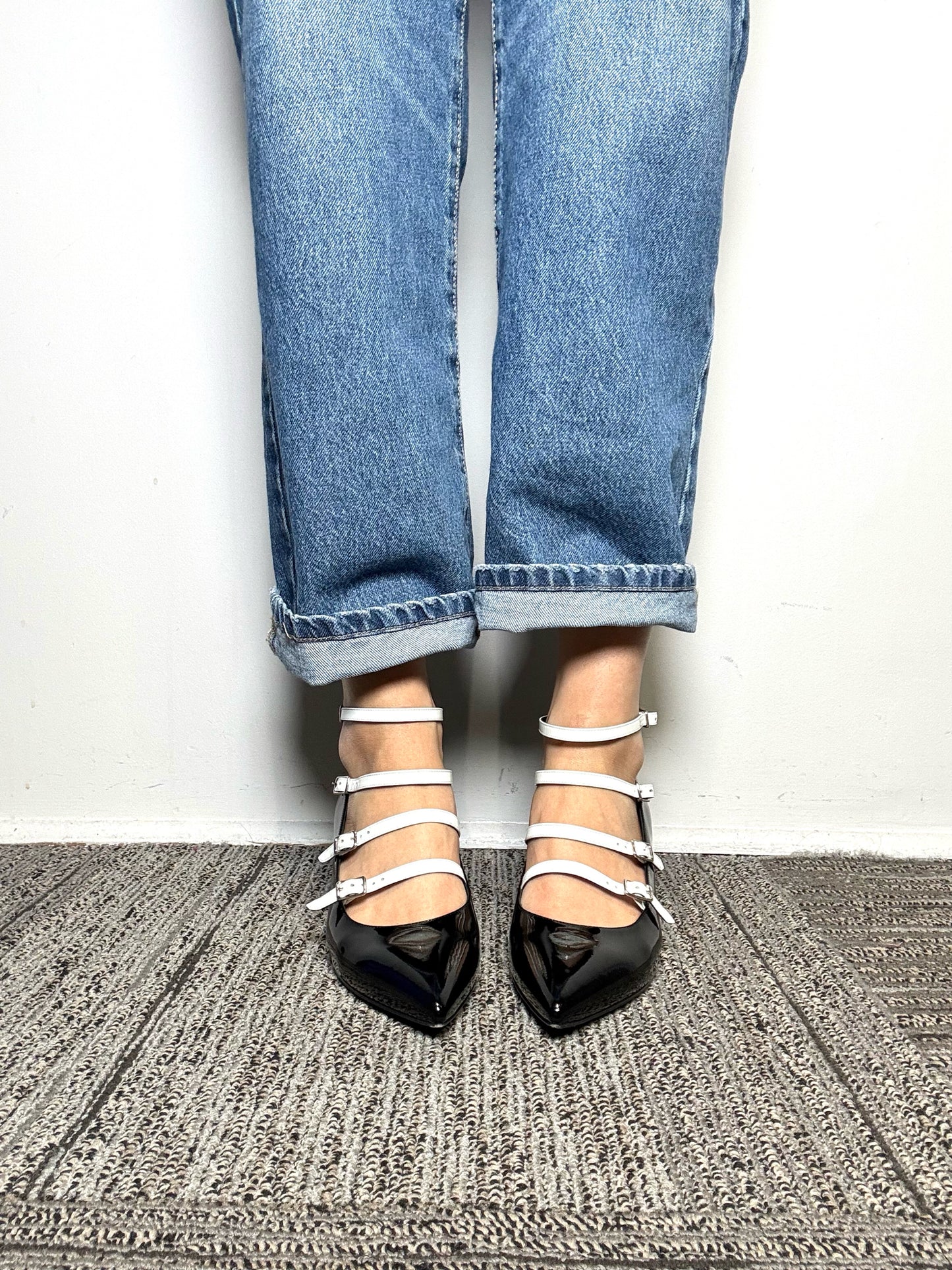 W Shoe Size 39 Saint Laurent Black & White Patent Leather Pre-owned Pump