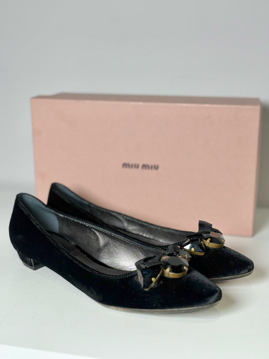 W Shoe Size 38.5 (7.5 US) Miu Miu Black Velvet Jewel Flats