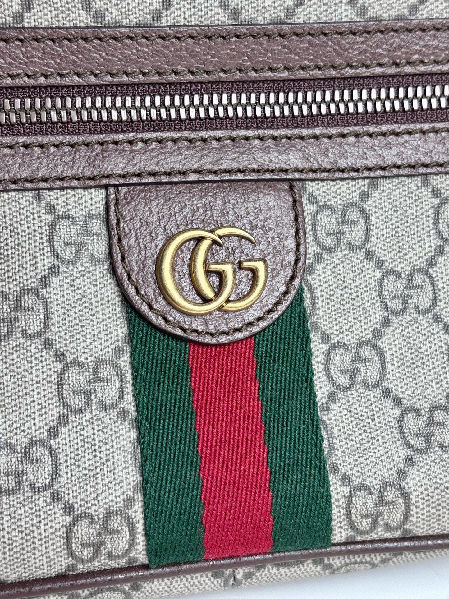 Gucci Monogram Coated Canvas Like-New Brown Small Purse
