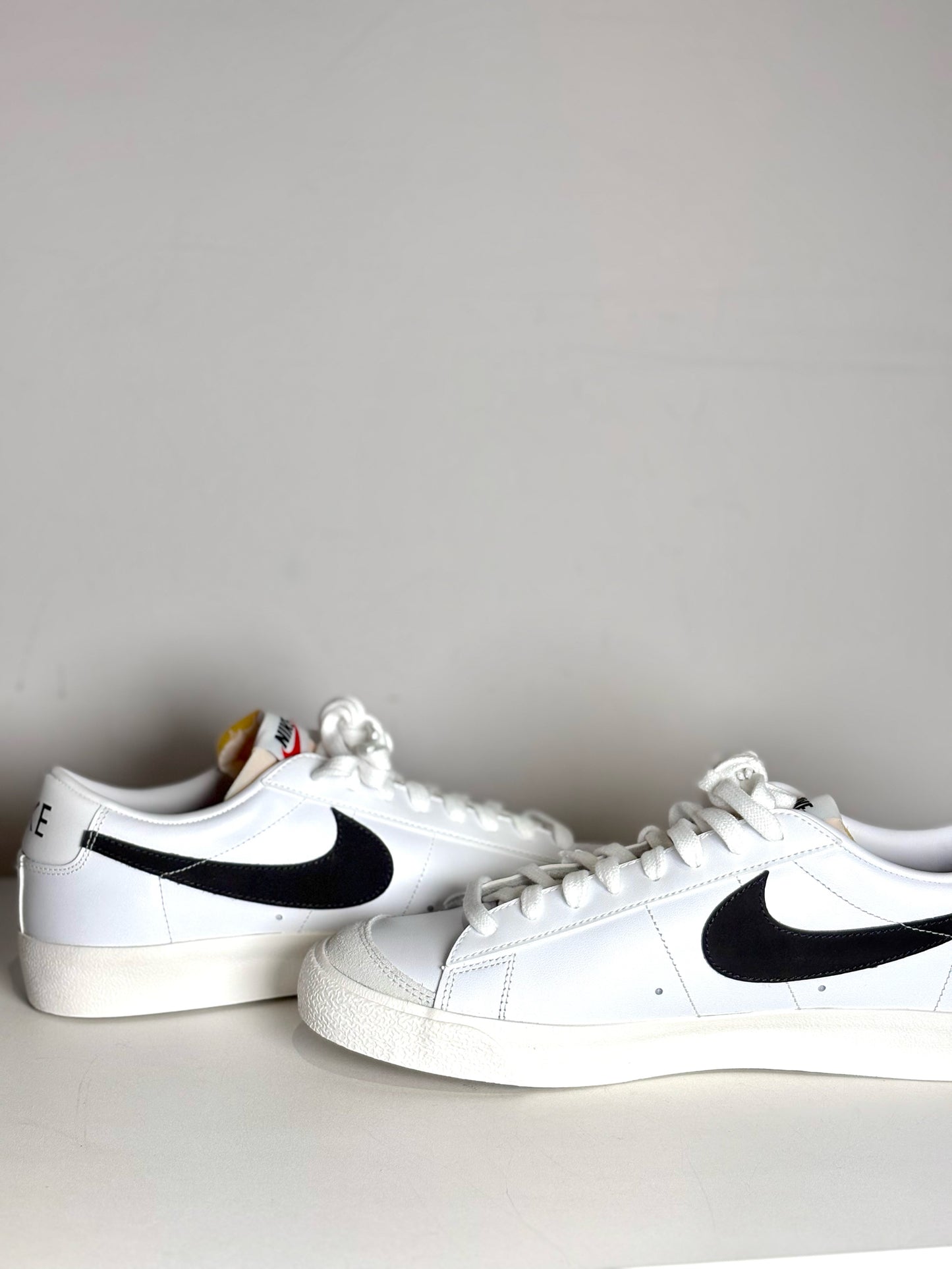 Nike White Leather Solid w/Swoosh Men's Pre-owned, NWT 11.5 Sneakers