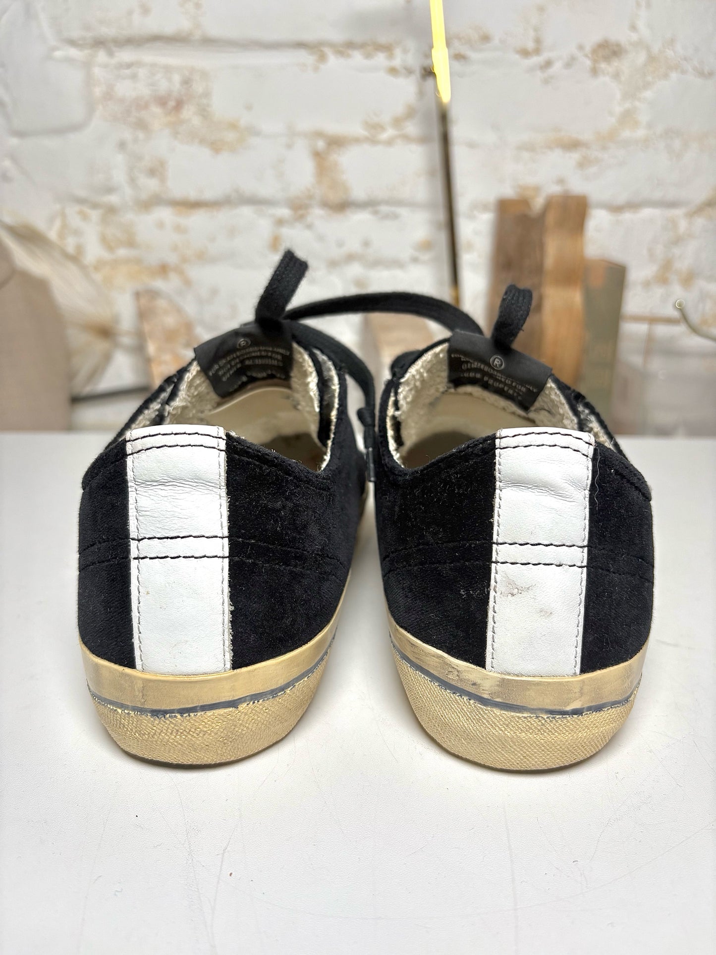 W Shoe Size 39 Golden Goose Black & White Velvet Leather Pre-owned Sneakers