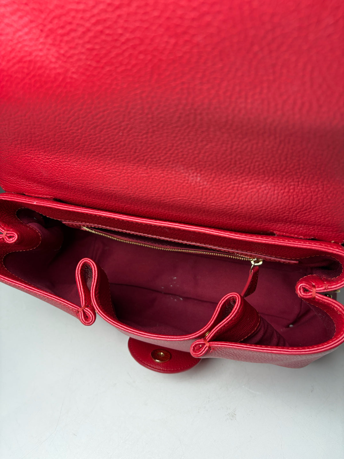 Women's Authentic Polène Numéro Un Red Pebbled Leather Pre-Owned Top Handle Crossbody Bag