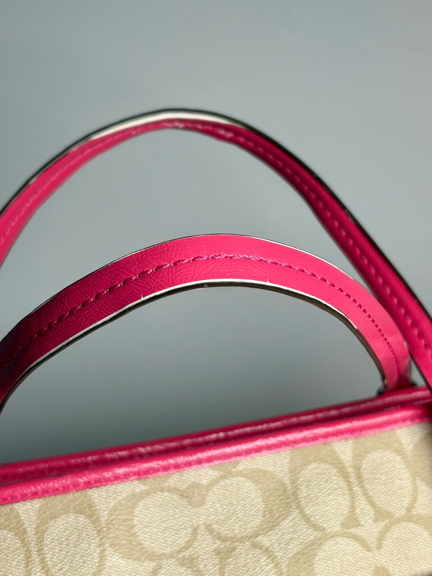 Coach Monogram Vintage Coated Canvas Pre-owned Beige, Hot Pink Medium Purse