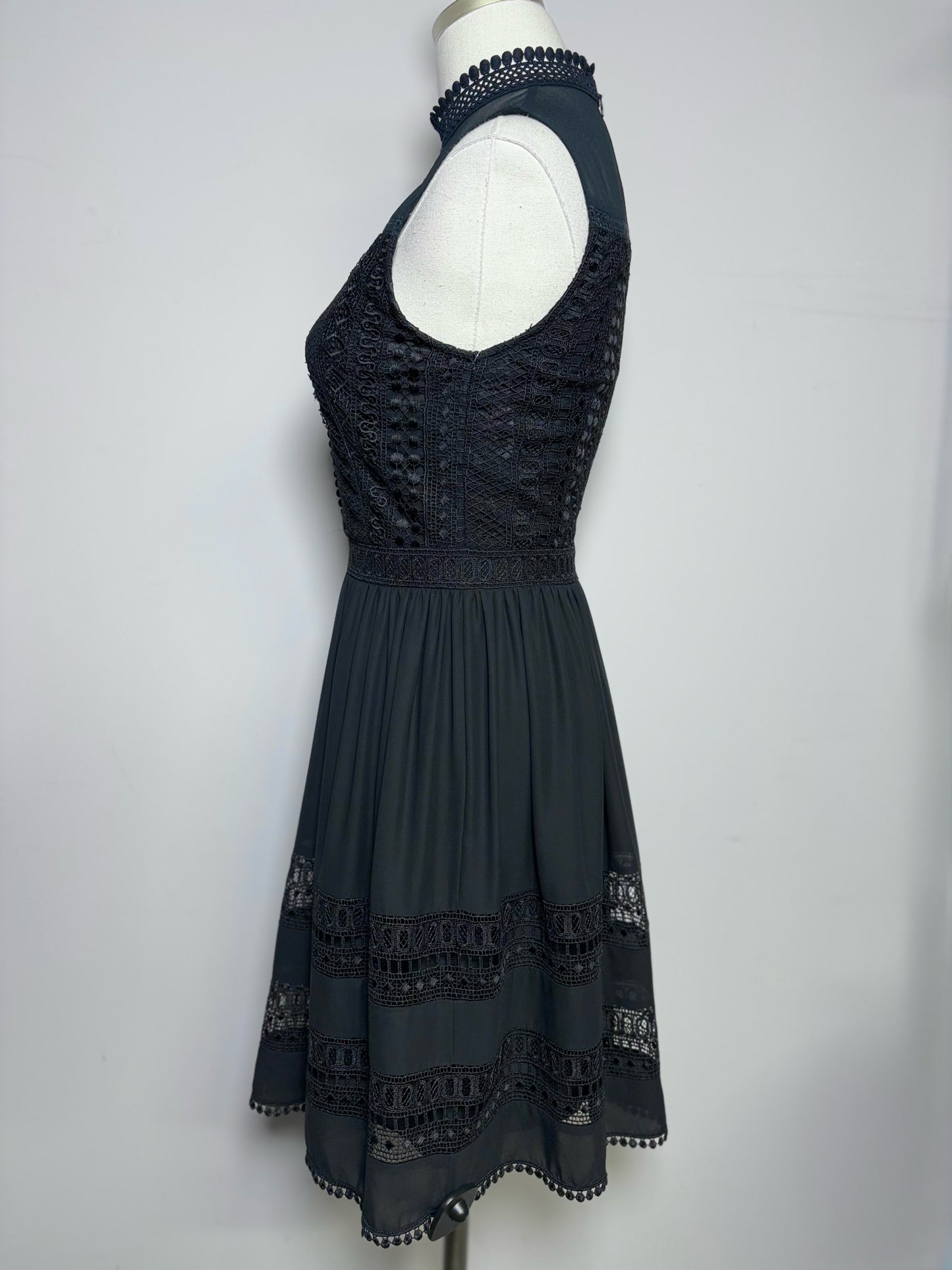 Women Size 2 All Saints Black Solid Dress