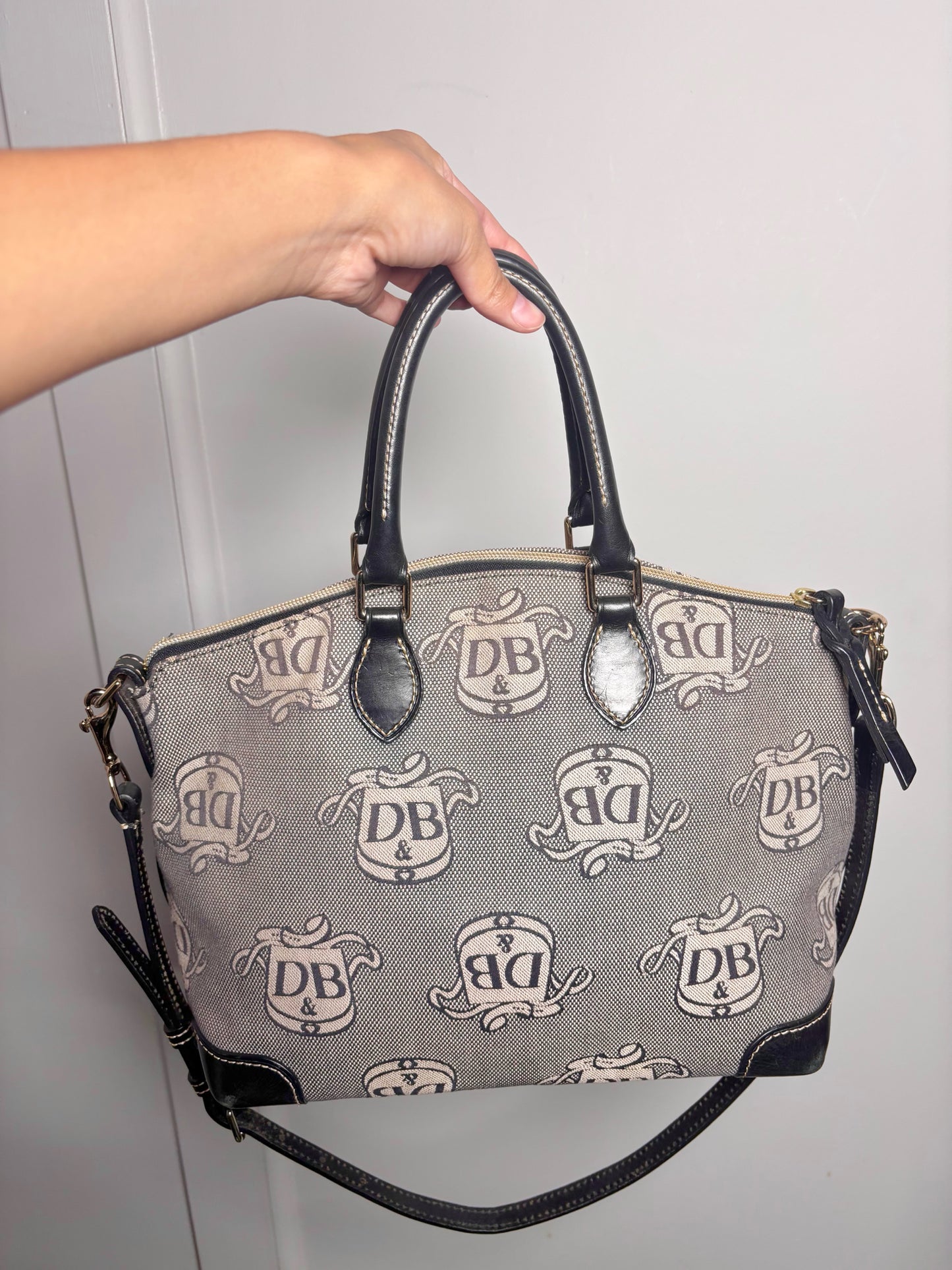 Canvas Dooney & Bourke Monogram Leather Gray, Black Medium Purse