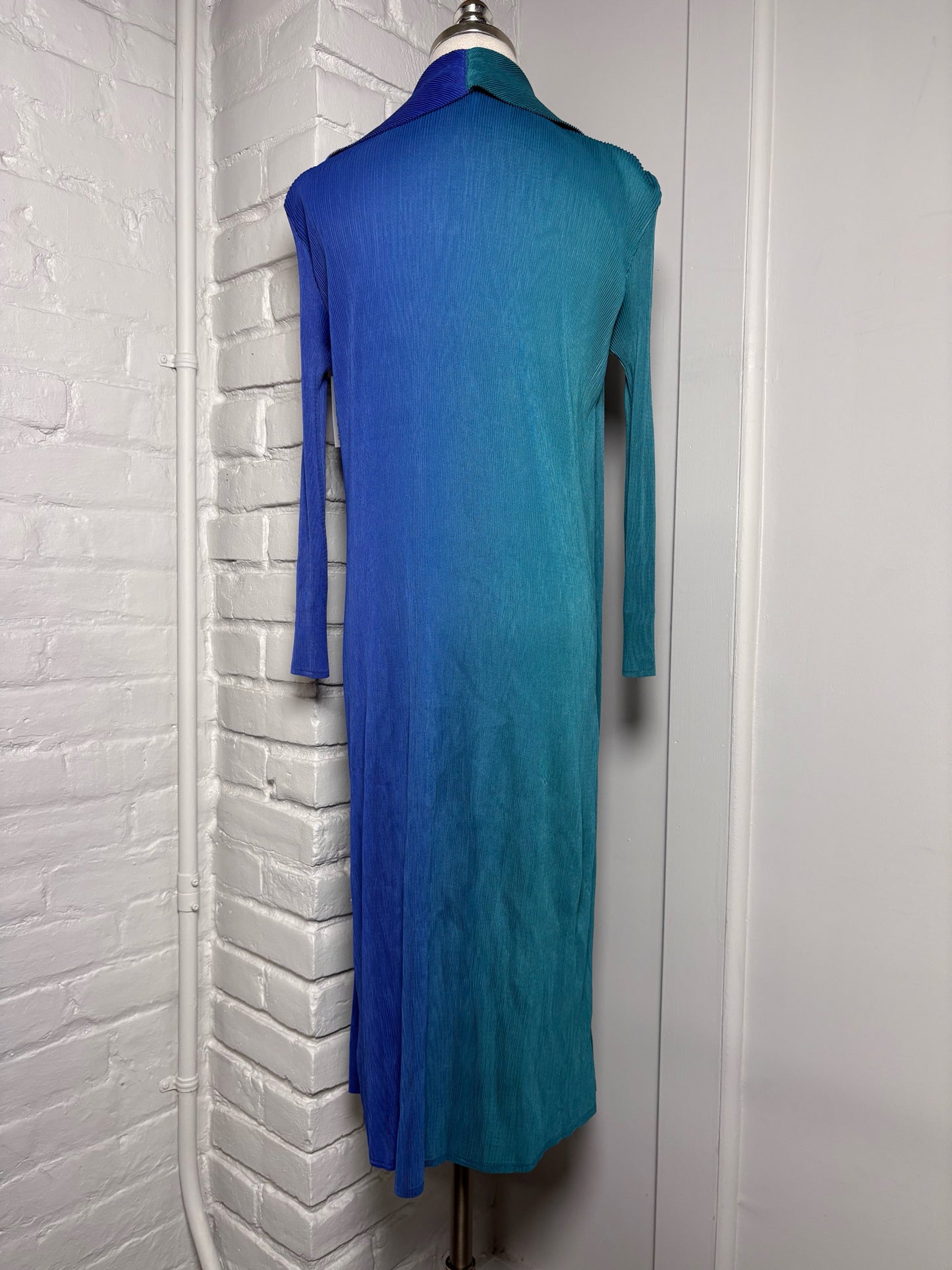 Women Size M Vanite Couture Blue Ombre Pleats Dress