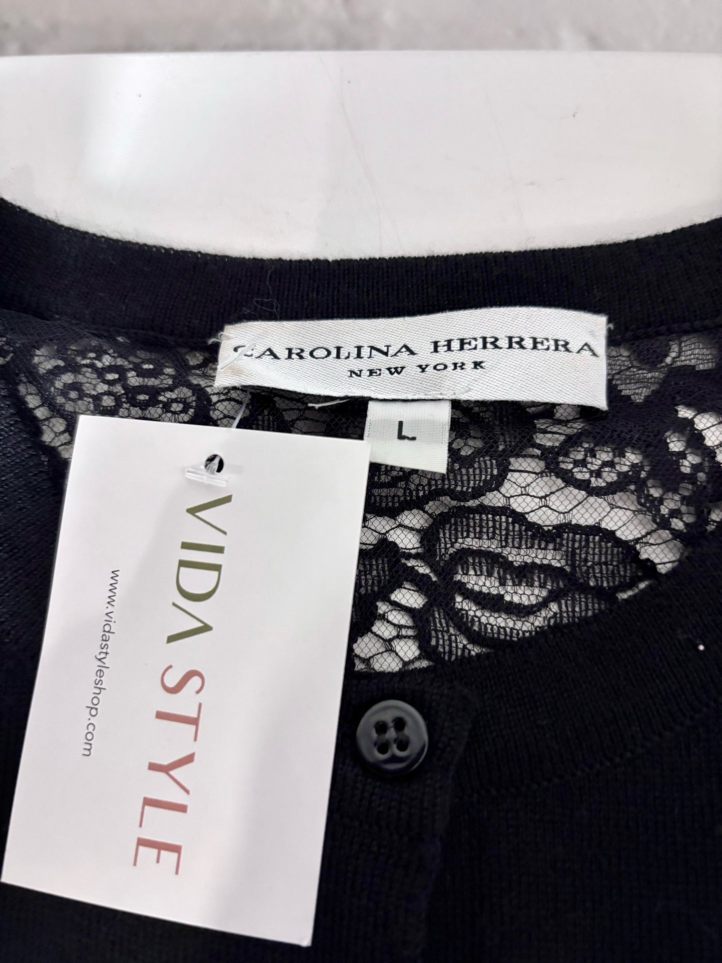 Women Size L Carolina Herrera Black Solid w/Lace Sleeves Wool, Lace Sweater