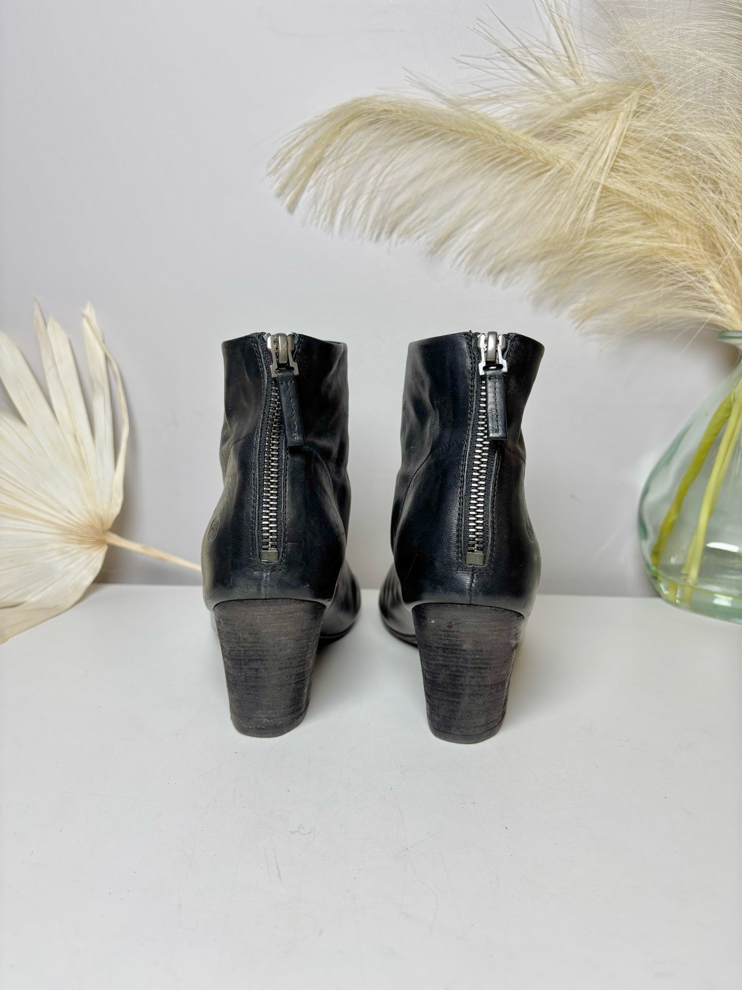 W Shoe Size 6 Marsell Black Leather Cowhide Boots