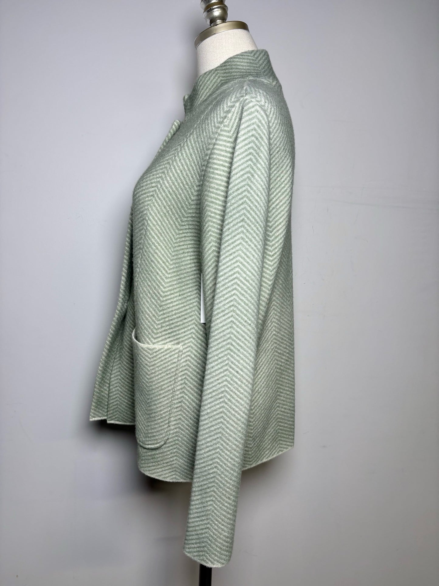 Women Size 42 ( 6 US) Adesi Pistachio Green Chevron Cashmere Pre-owned Sweater