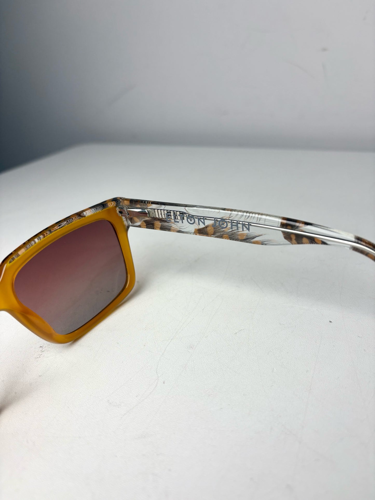 Elton John Eyewear Women's Pre-owned Blue Acetate Sunglasses