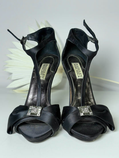 W Shoe Size 8 Badgley Mischka Black Satin Heels