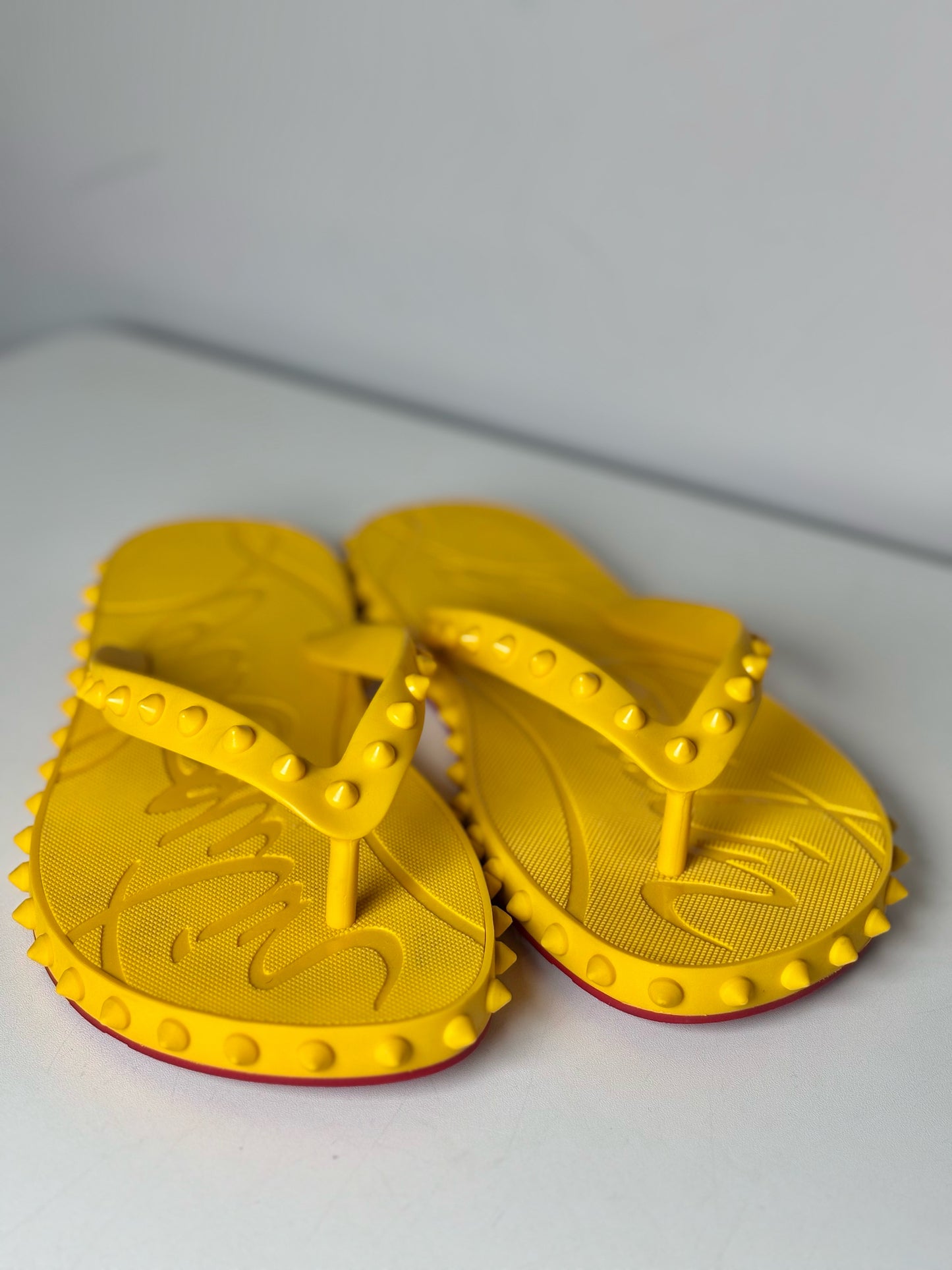 W Size 39 Christian Louboutin Super Flip Yellow Rubber Studs Pre-owned