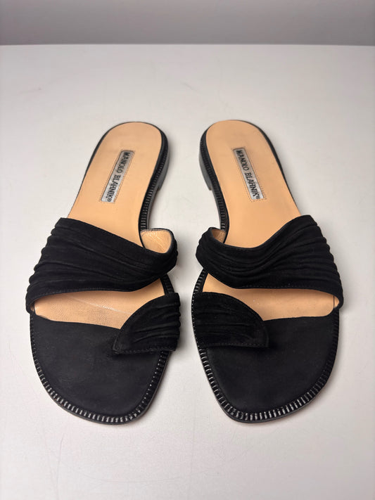 W Shoe Size 36 (6, US) Manolo Blahnik Black & beige Suede Pre-owned Sandals
